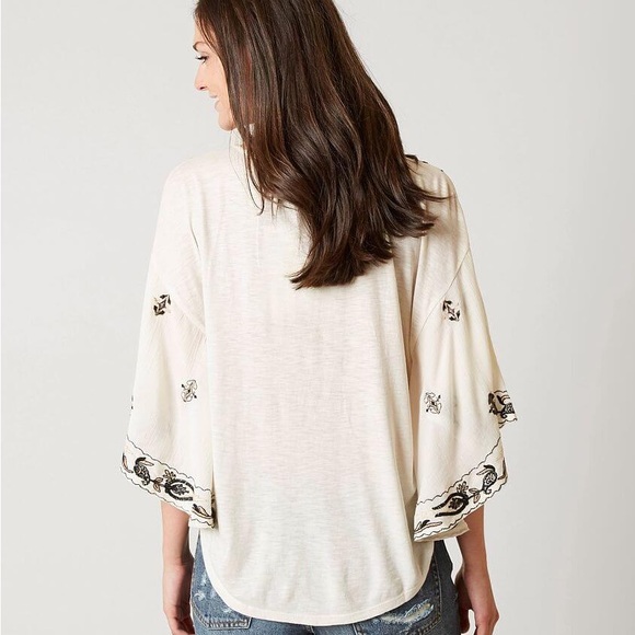 Lucky Brand Women’s Boho Embroidered Flare Sleeve Lace Up  Top S - Picture 3 of 14